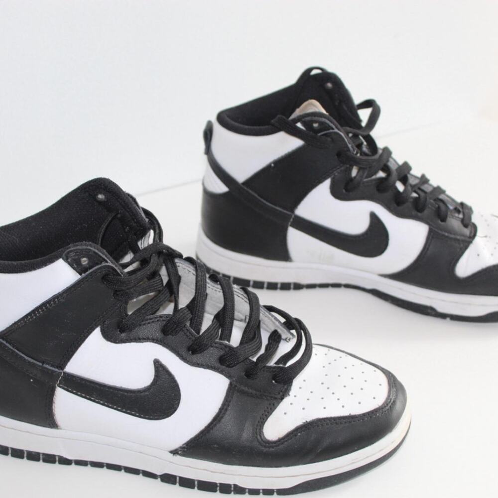Nike dunk high panda black